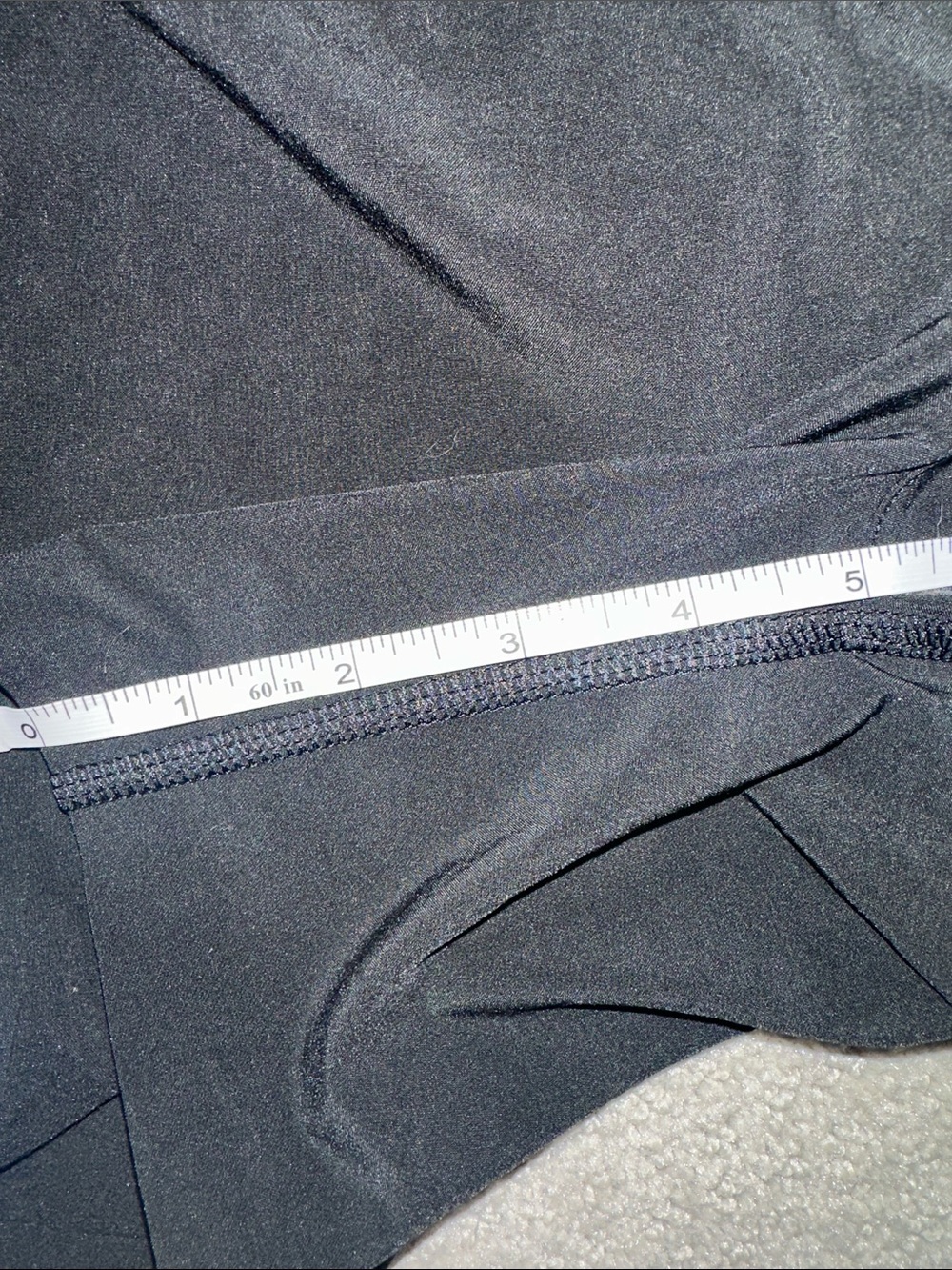 Lululemon Men's Black Athletic 5" Running Shorts w/ reflective detailing - Picture 5 of 6